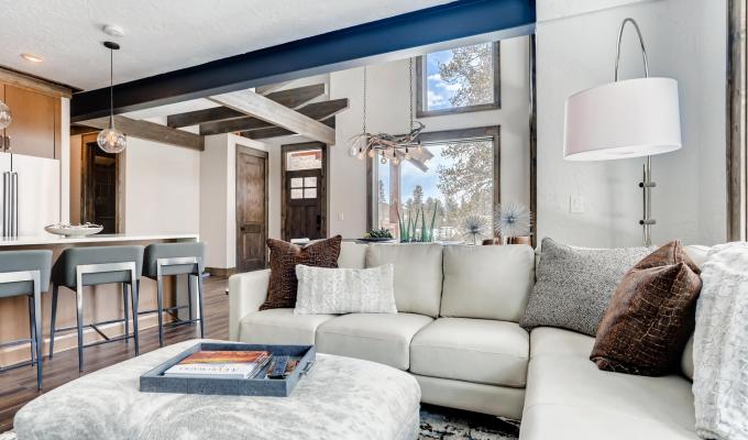 River Building Unit&nbsp;1822