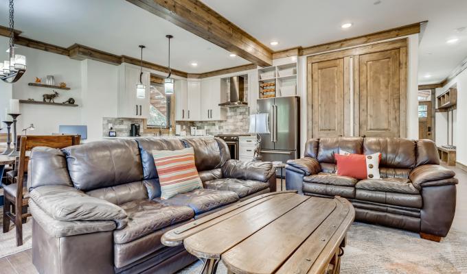 River Building Unit&nbsp;1821