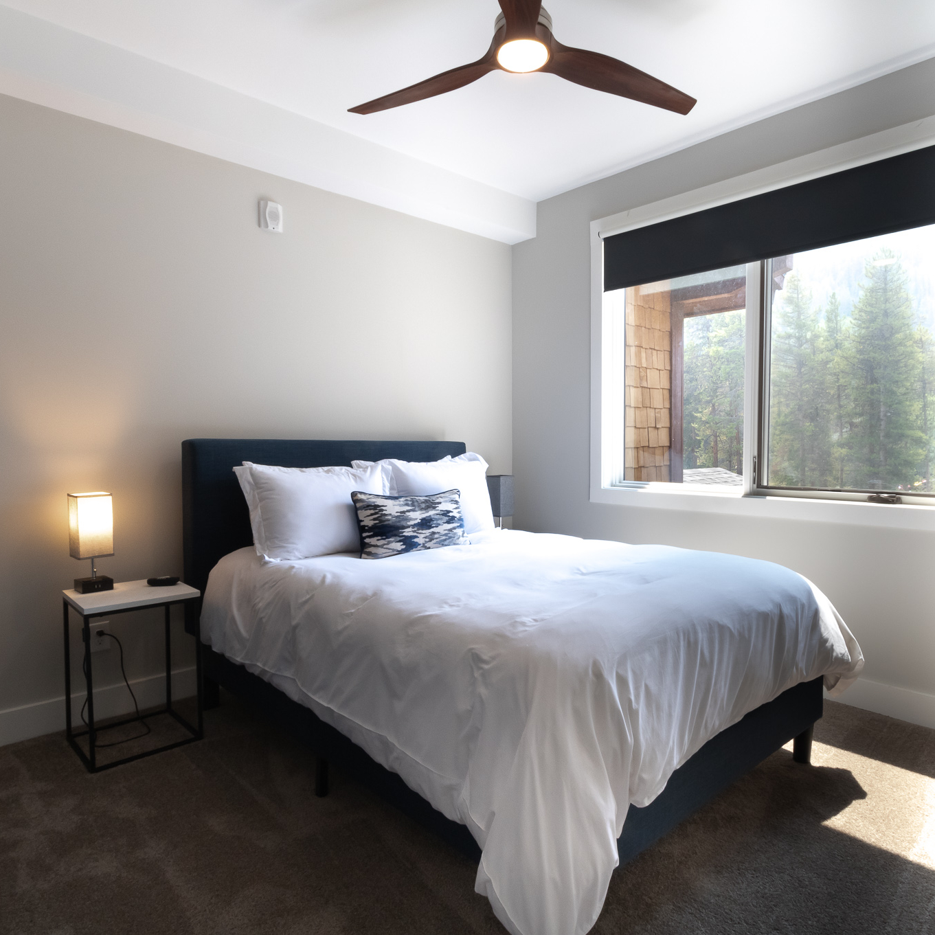 This image has an empty alt attribute; its file name is jim-jaeger-guest-bedroom-e1601663668741.jpg